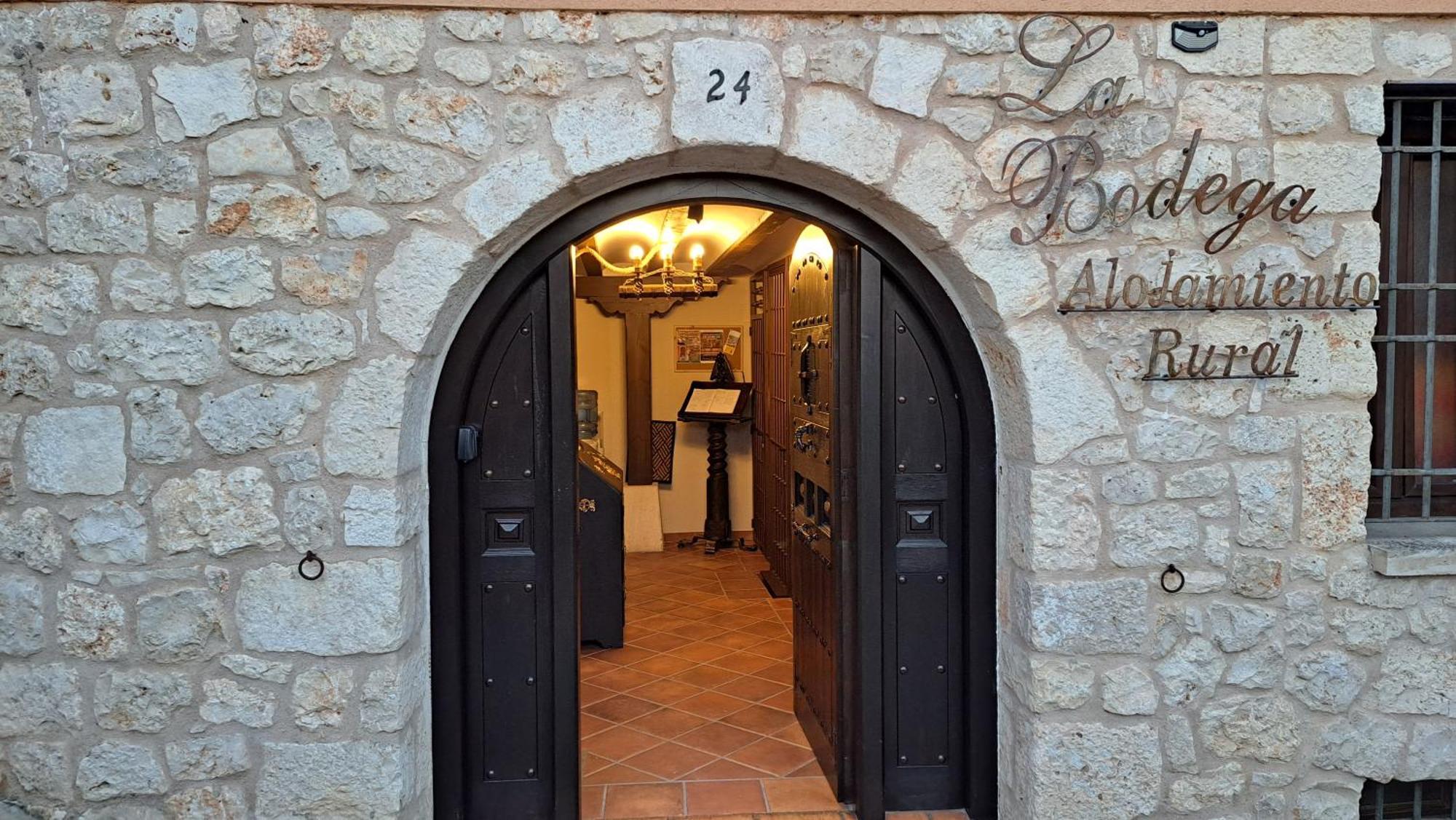 Casa Rural La Bodega, Ofrece Cata De Vino Gratis Horche Esterno foto